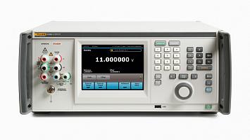 FLUKE 5730A/03 230